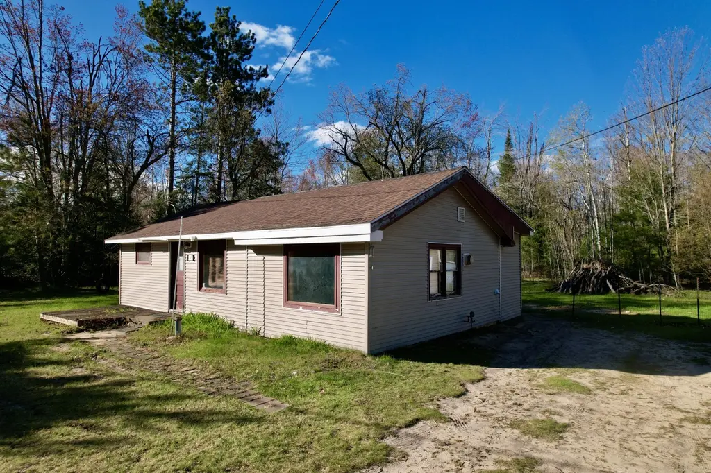 1412 Charles Brink Rd