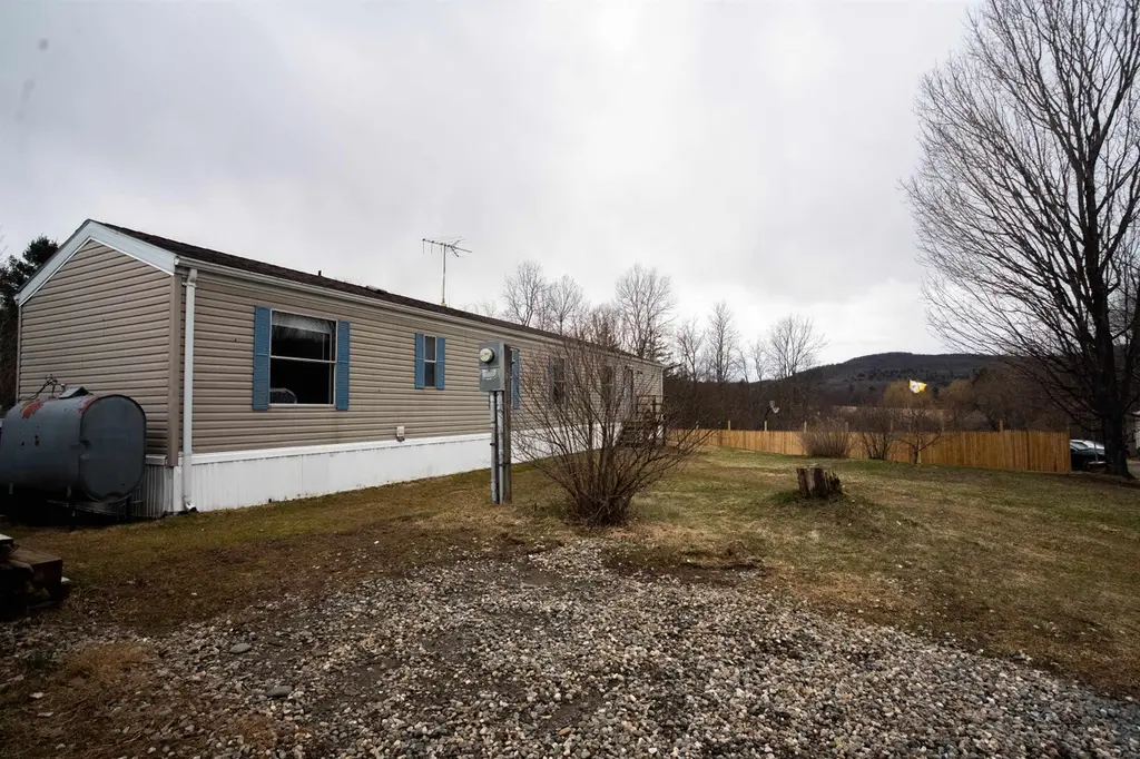 113 Cedar Ln