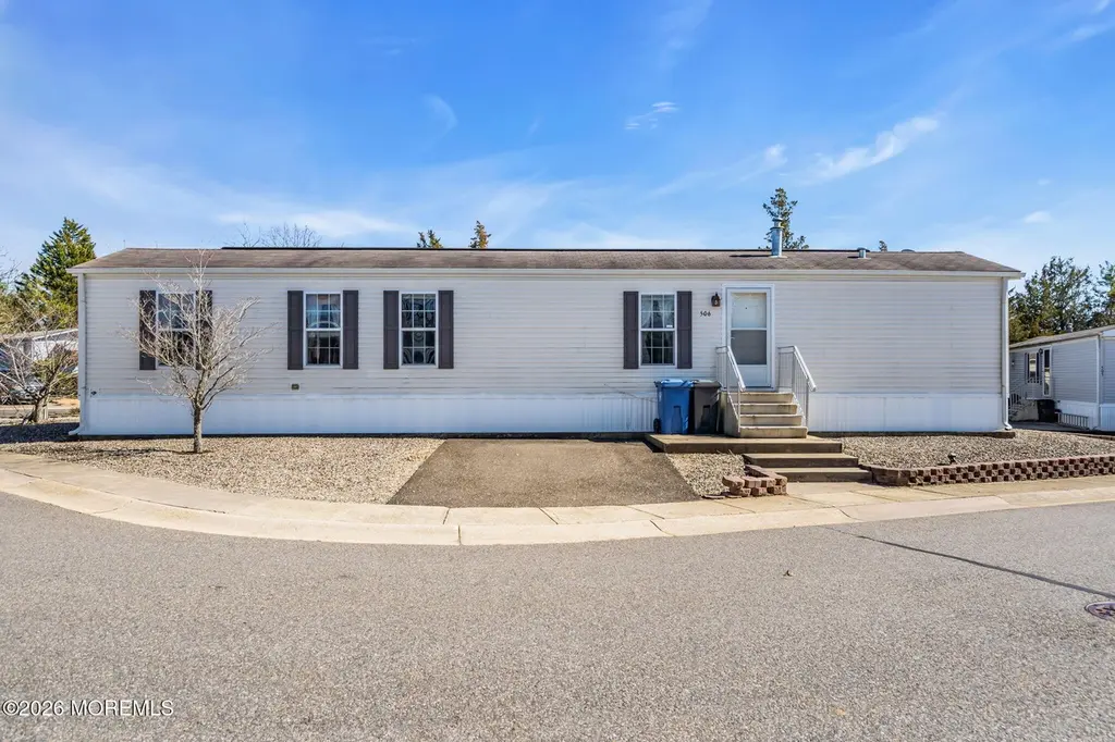 506 Quiet Way