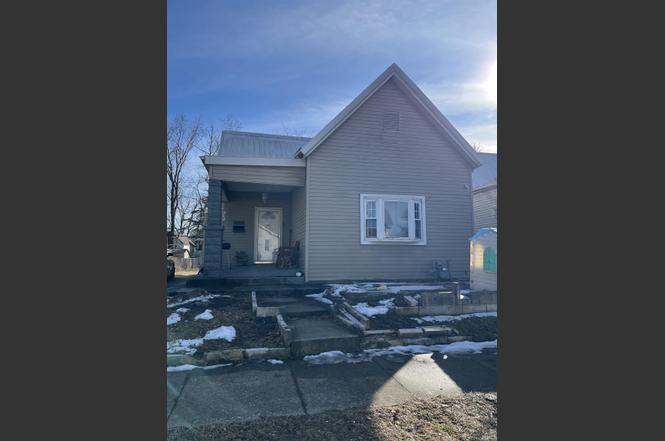 1303 E Illinois St