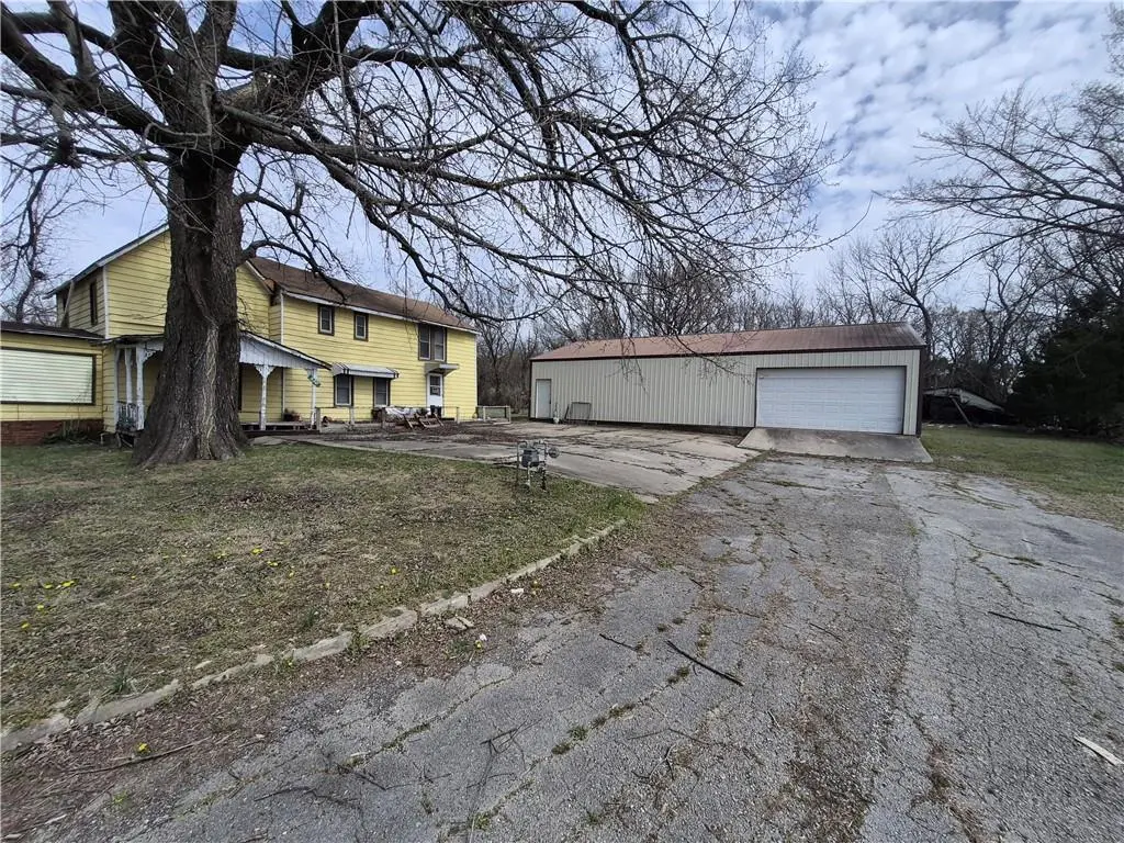10823 Harper Rd