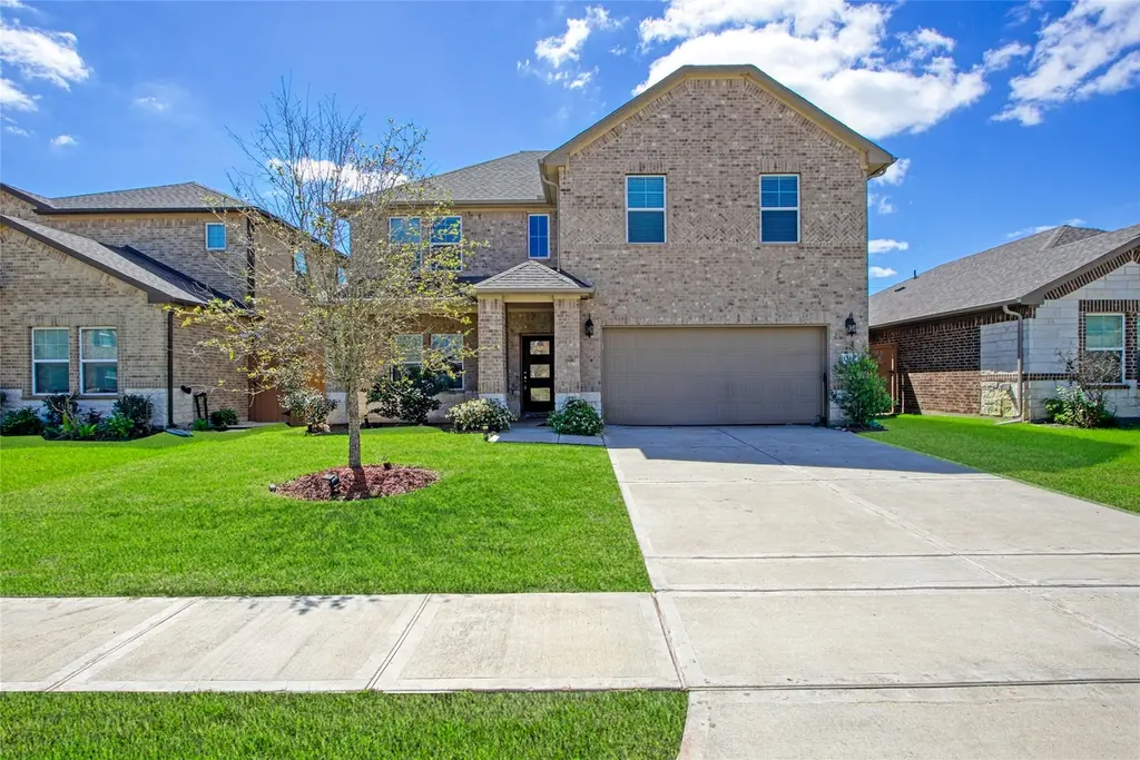 1334 Eagle Pass Dr