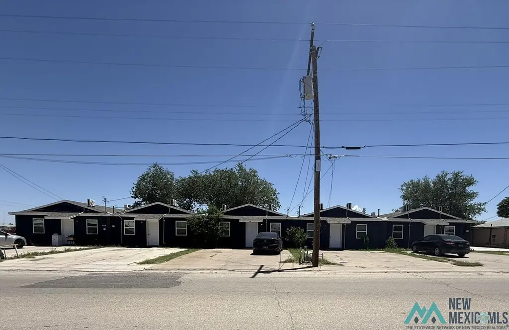 808, 810, 812 N Roselawn Ave Unit 814, 816, 818 N Roselawn