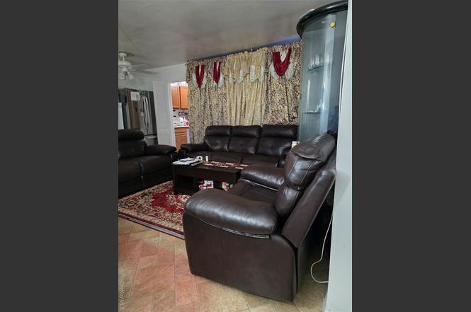2661 Marion Ave Unit 1H