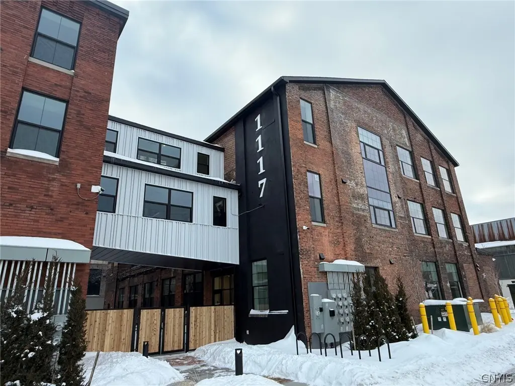 1117 W Fayette St #115