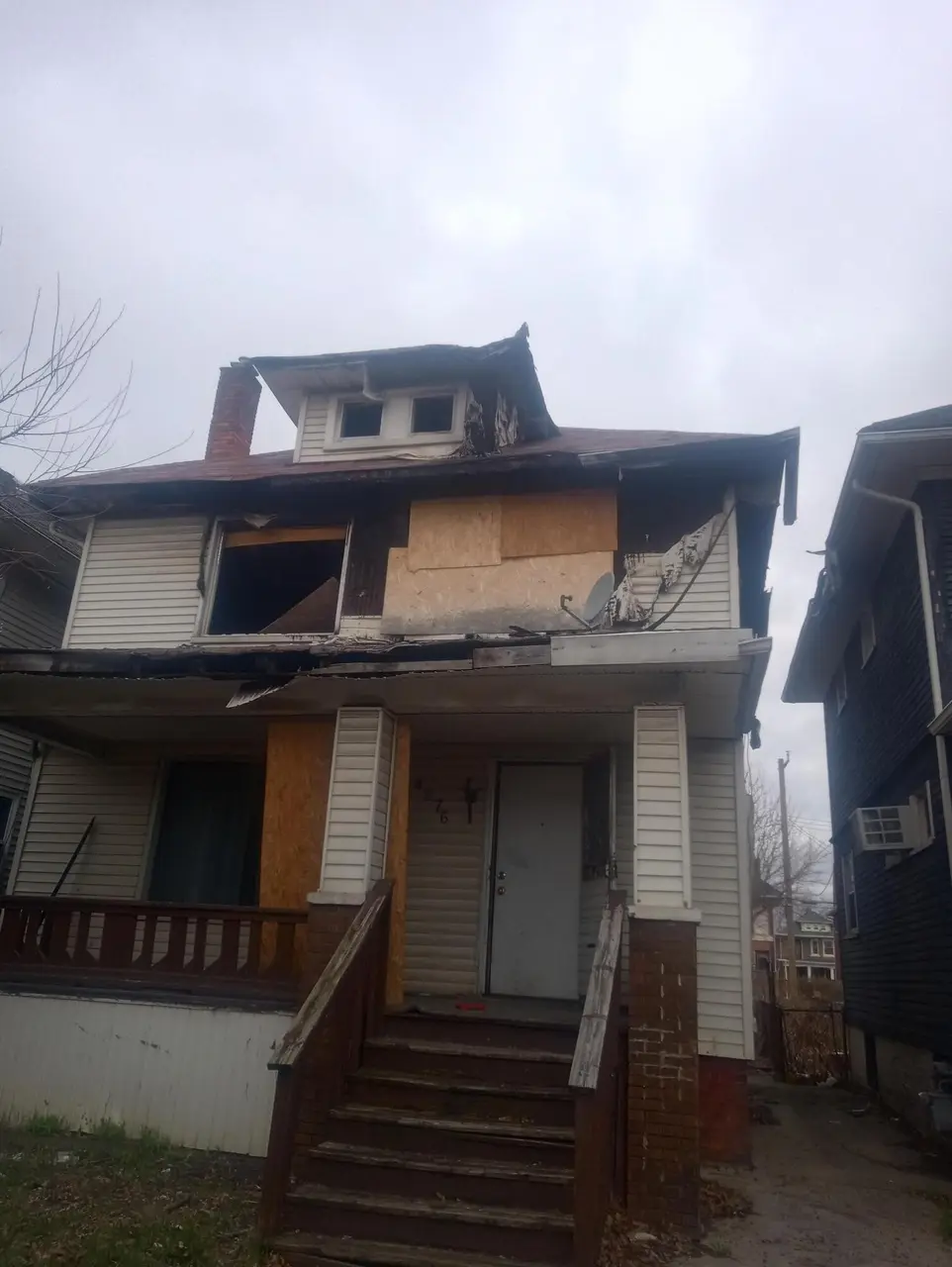 4276 Larchmont