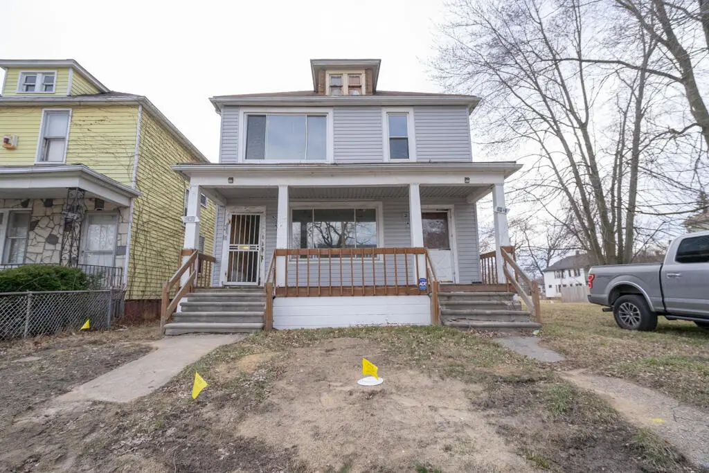 2439 Maxwell St