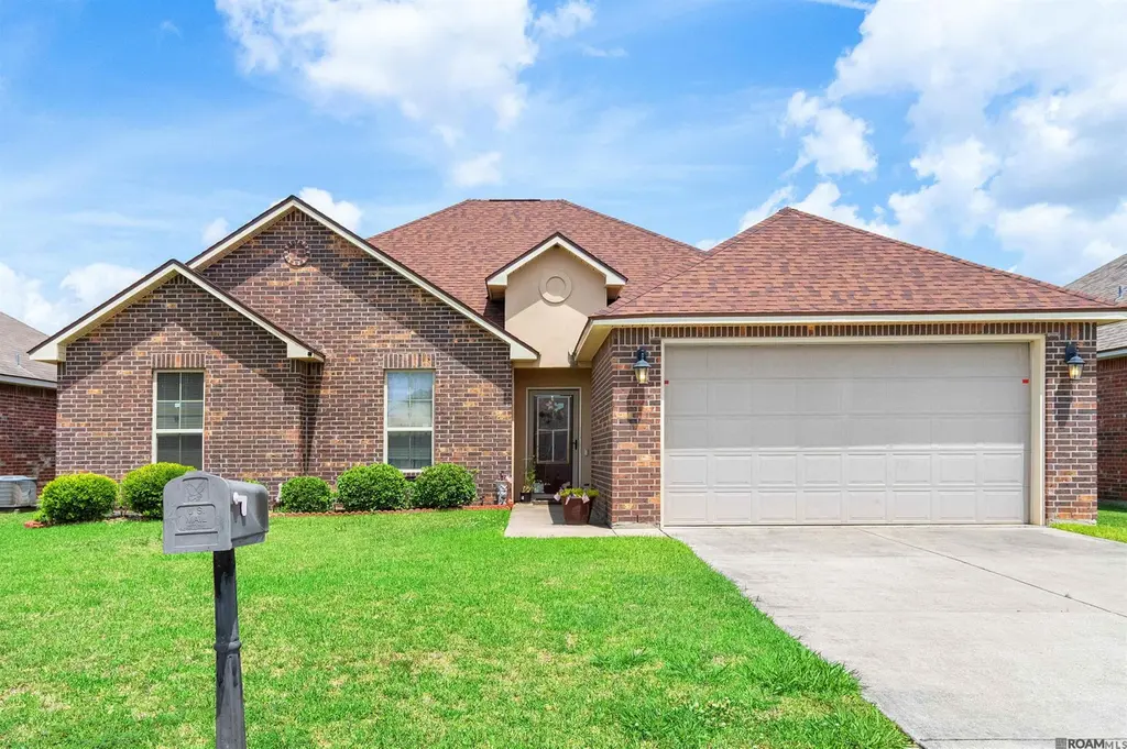 107 Pastoral View Dr