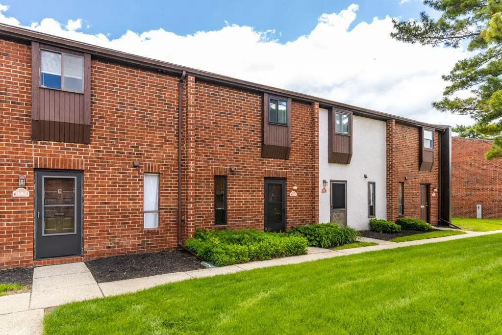 13 King Arthur Ct