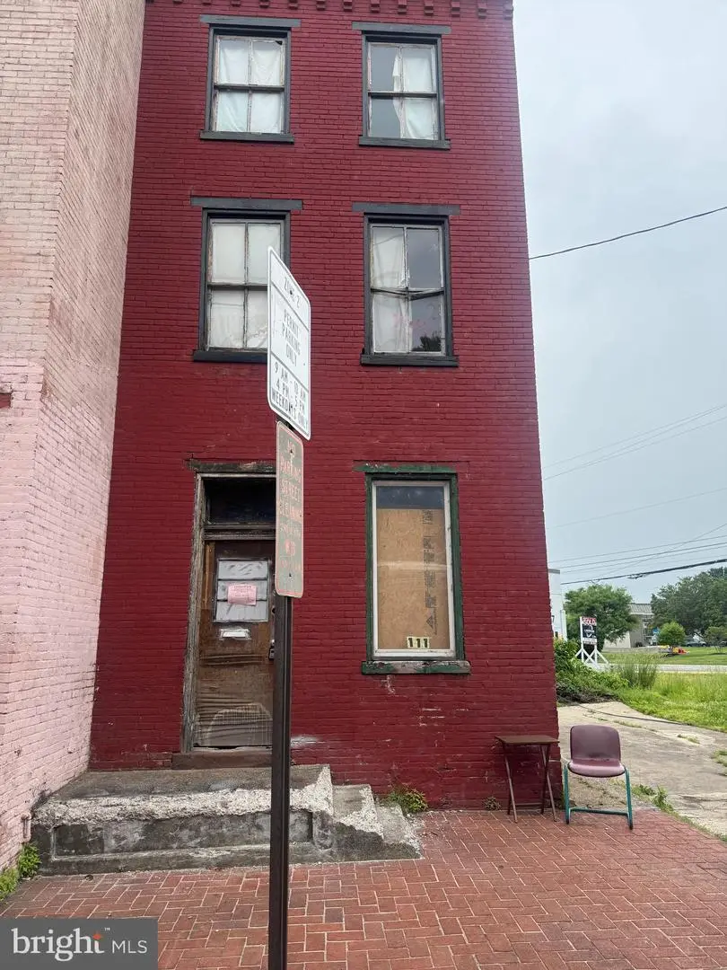 111 Vine St