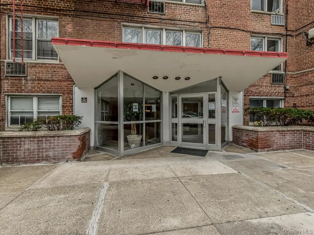 6535 Broadway Unit 4G
