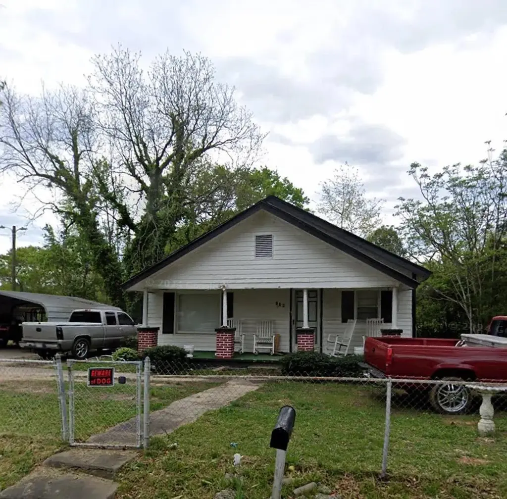128 Bird St