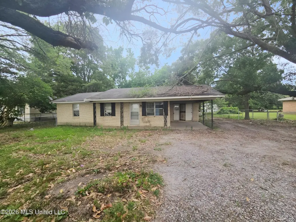 443 Smith Rd