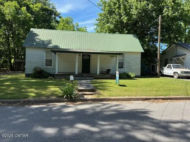 1086 Cedar St