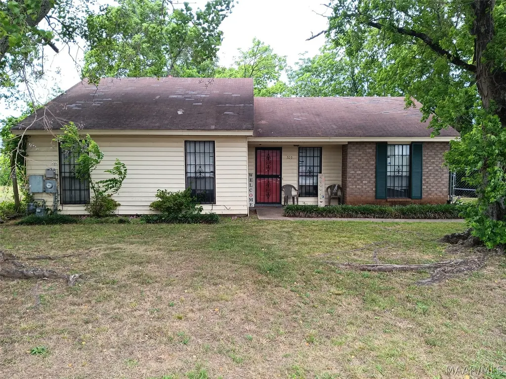 705 North Pass Rd