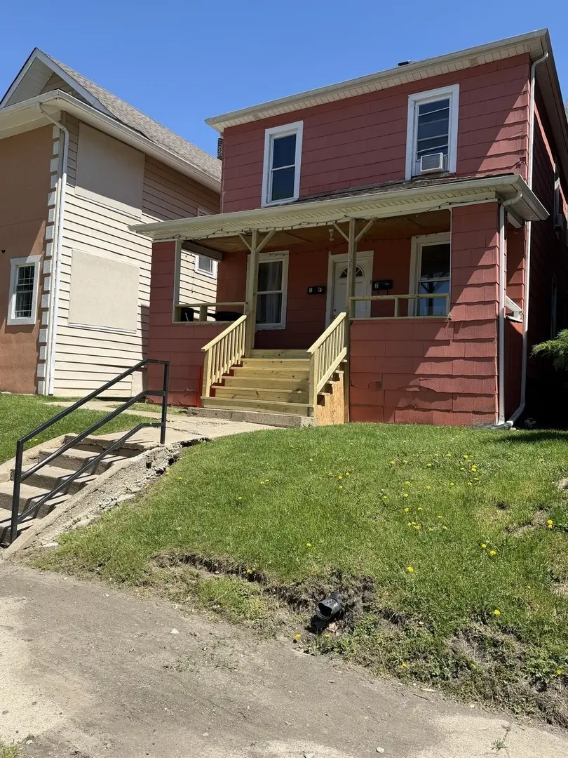 1207 Emerald Ave