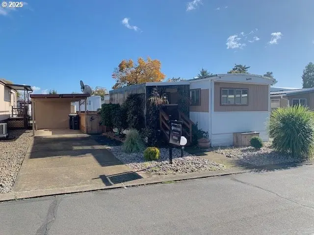 2150 Laura St #44