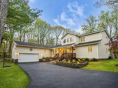 117 Whipple Tree Ln