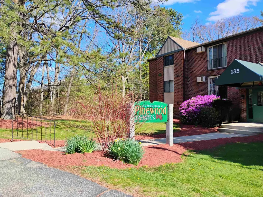 133 ENGLISH VILLAGE Rd #303