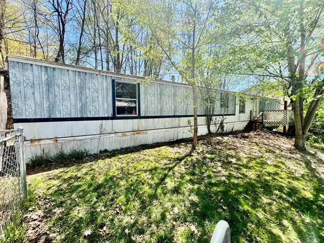 52 Chestnut St