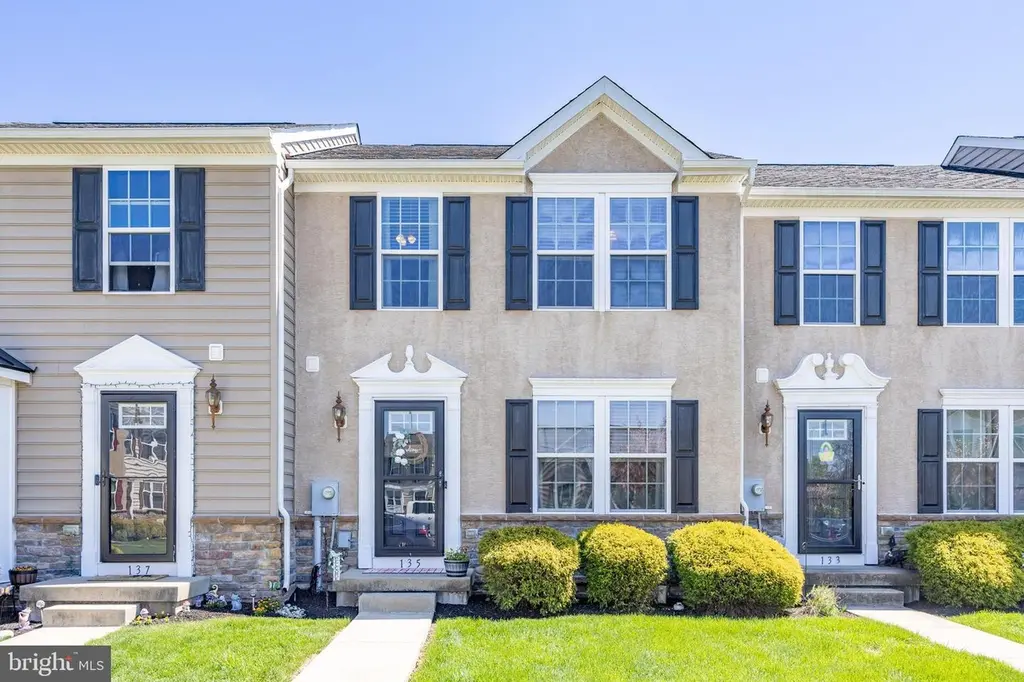 135 Sandpiper Ct