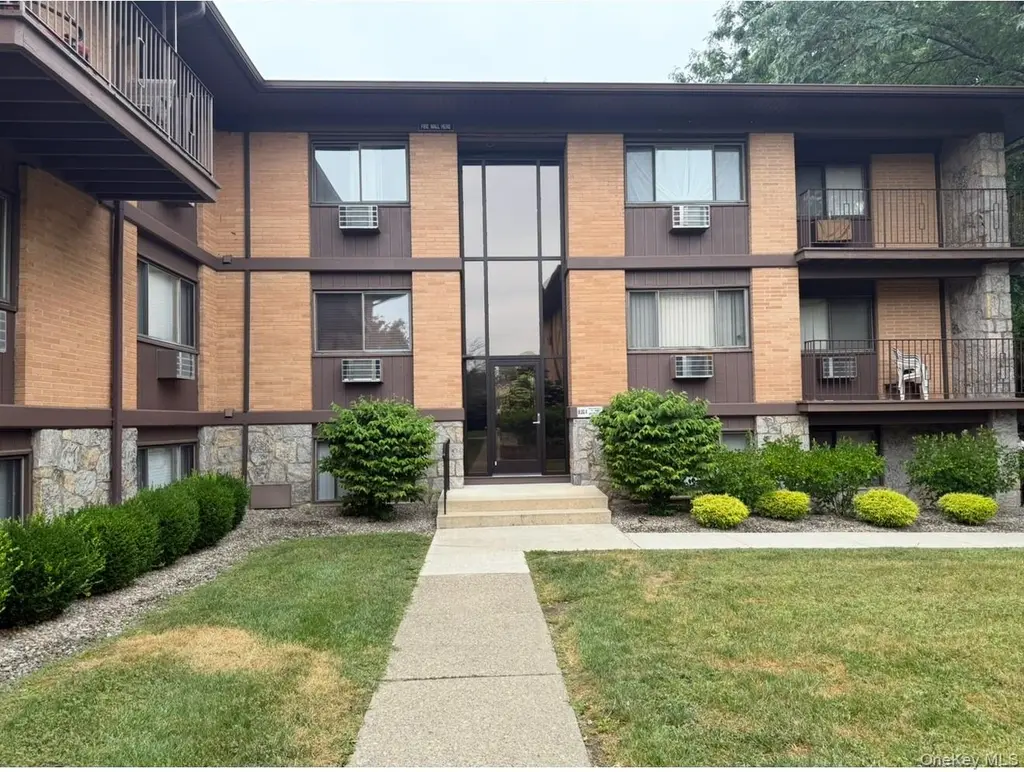 10 Oakwood Ter #65