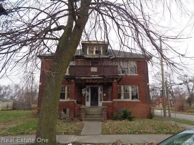 10011 Belleterre St