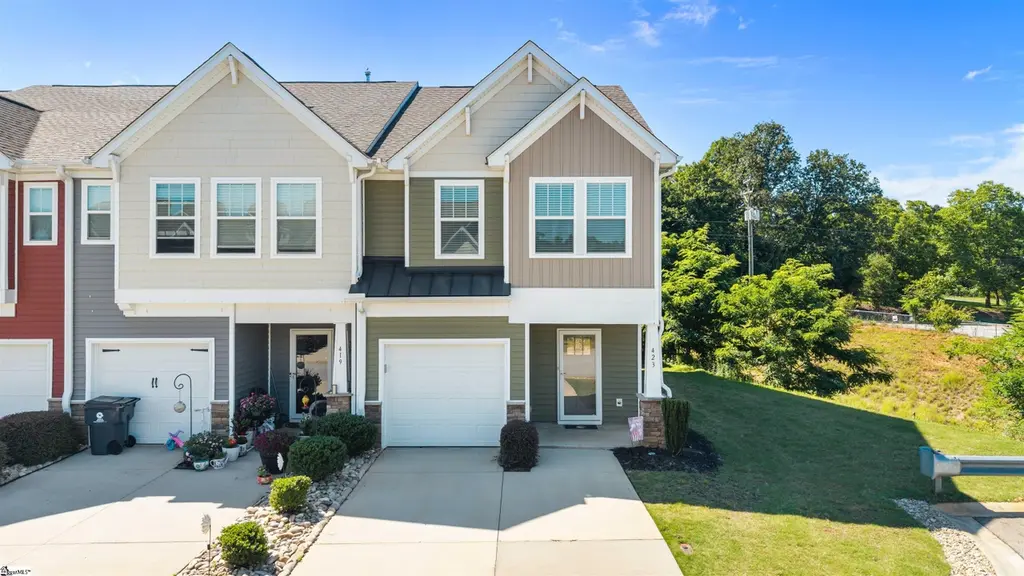 423 Hague Dr