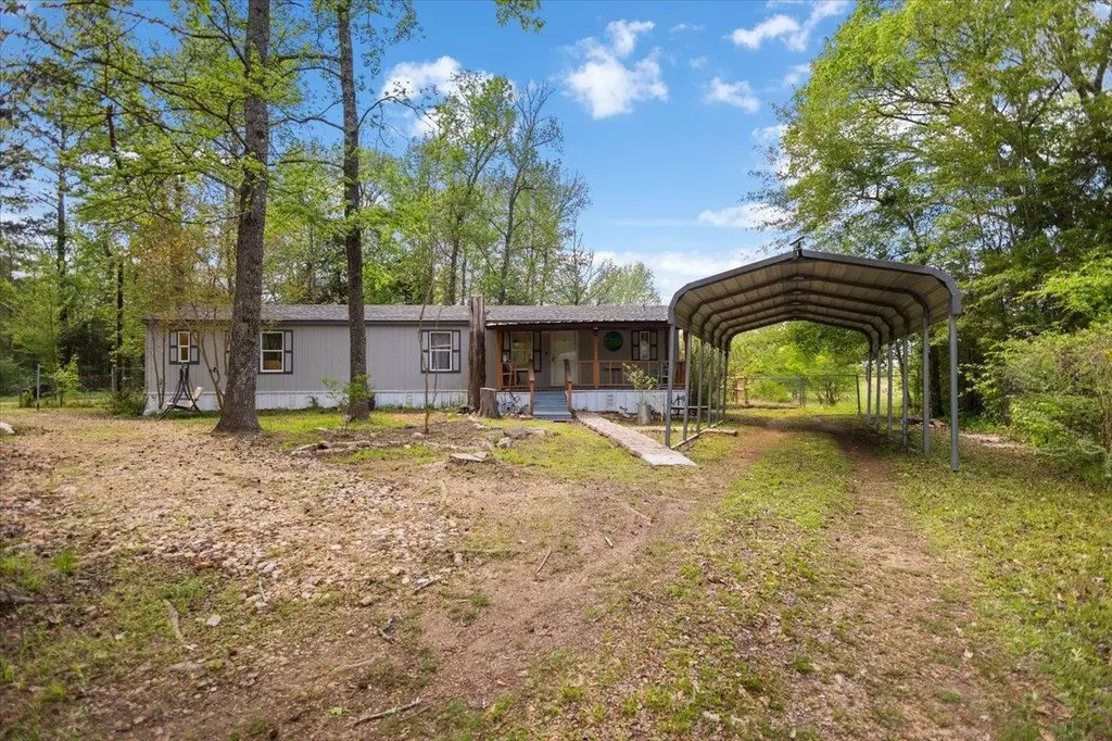 456 Red Bud Cir