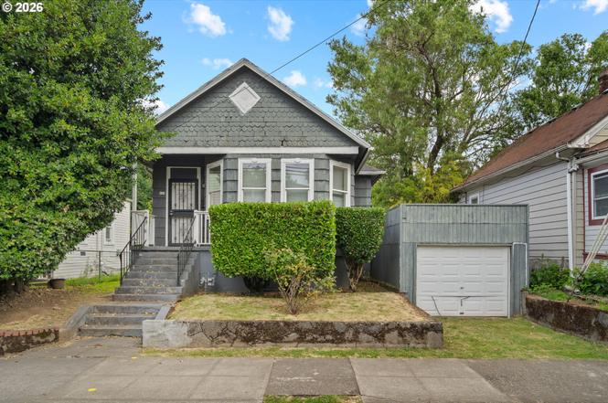 113 NE Fremont St