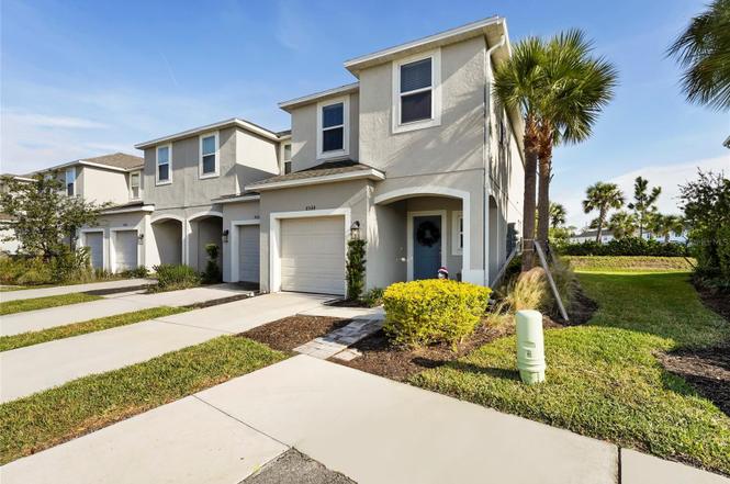 8564 Lunar Skye St