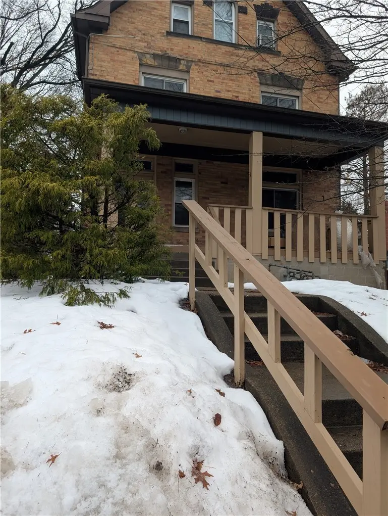 176 Gordon St