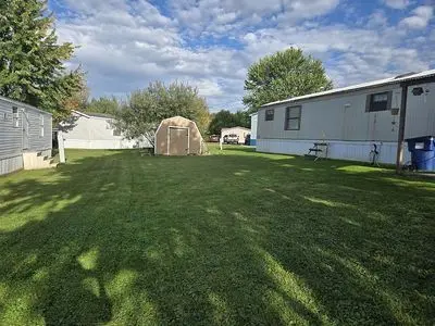 208 Timberlake Dr