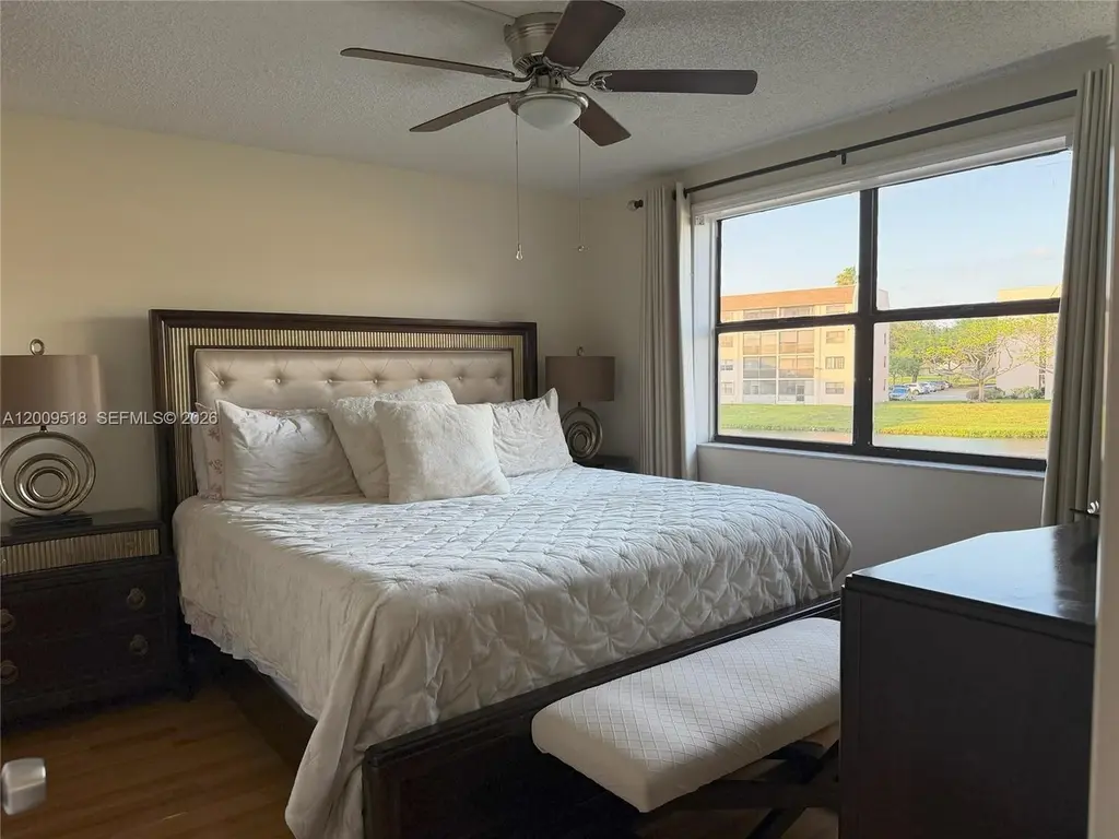 10467 Sunrise Lakes Blvd #205
