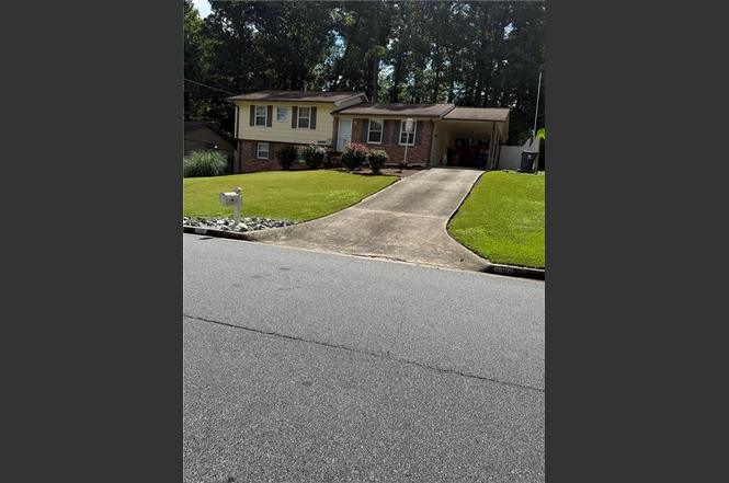 6490 Cedar Hurst Trl