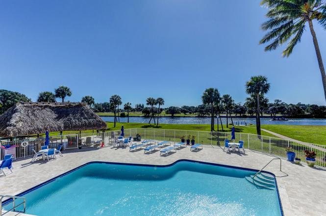 336 Golfview Rd #207