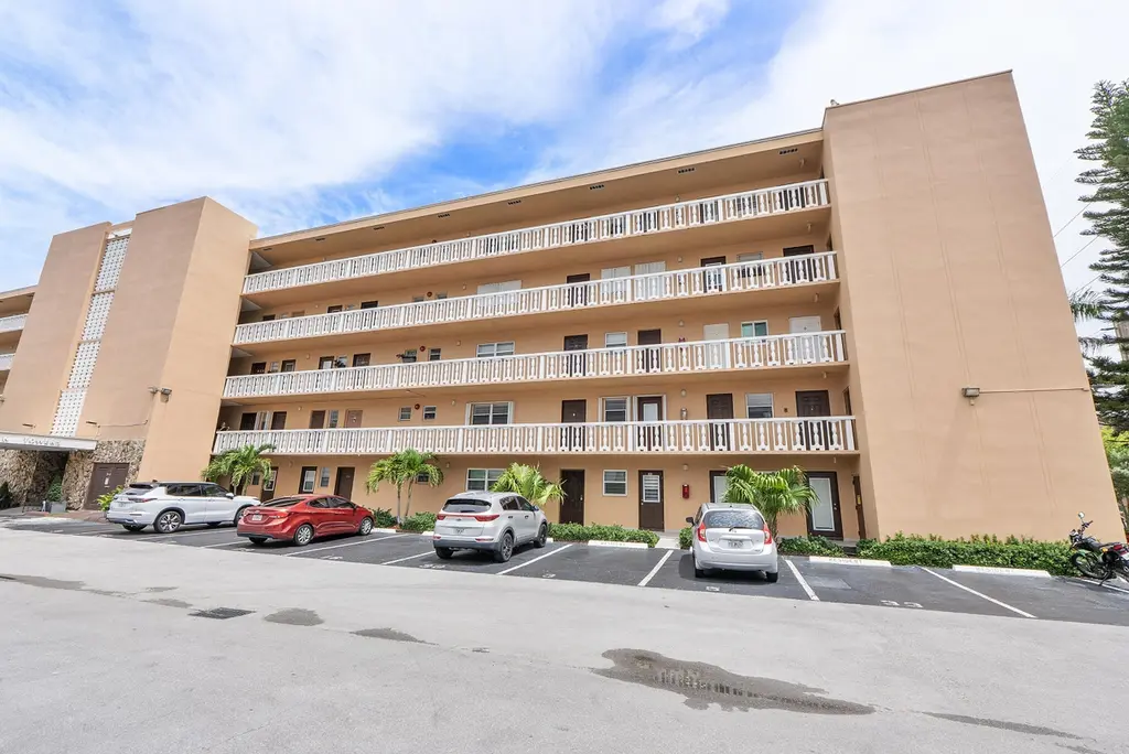 219 NE 14th Ave #107