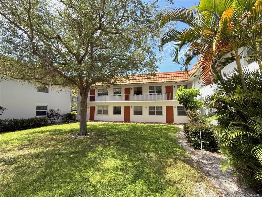 2600 SE Ocean Blvd Unit F12