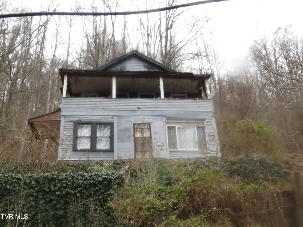 608 Park Ave