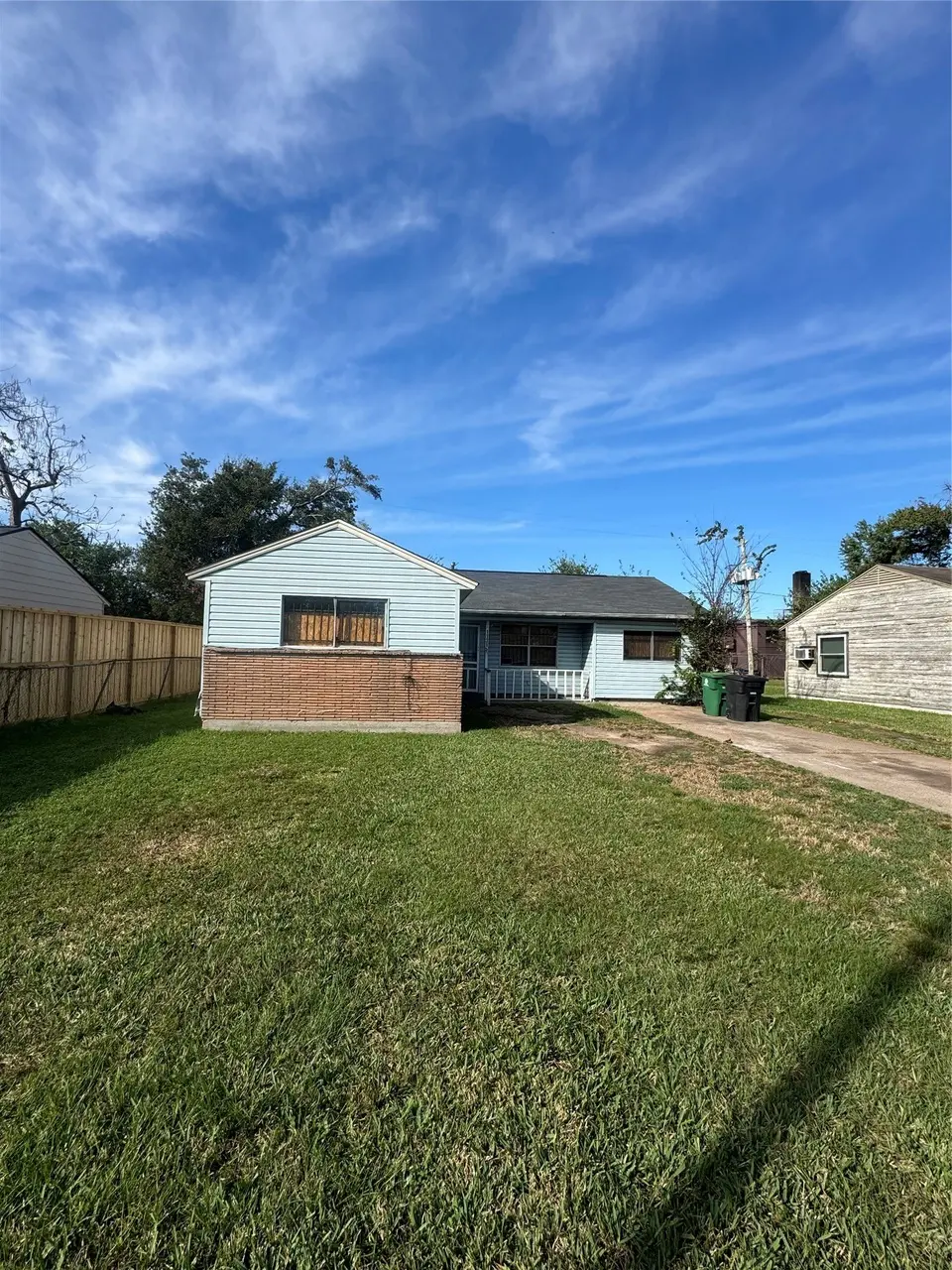 11315 Raincove Dr