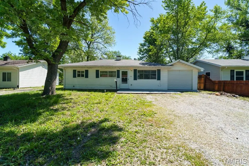 122 Saint James Ln