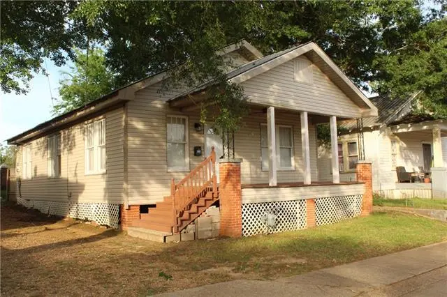 120 Reagan St