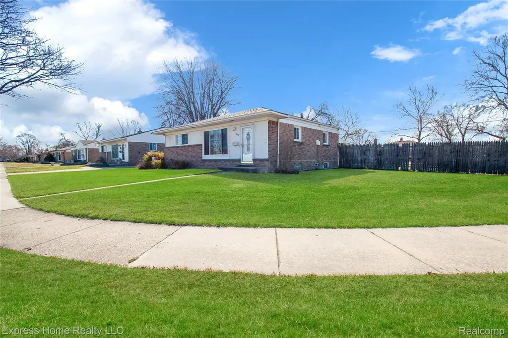 11808 Mckinley Dr