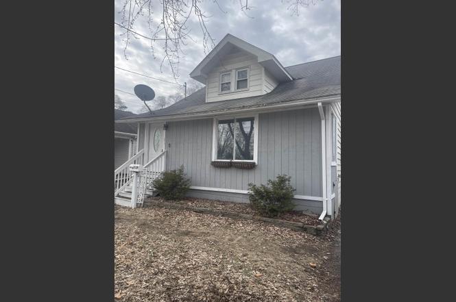 2129 N Clinton Rd