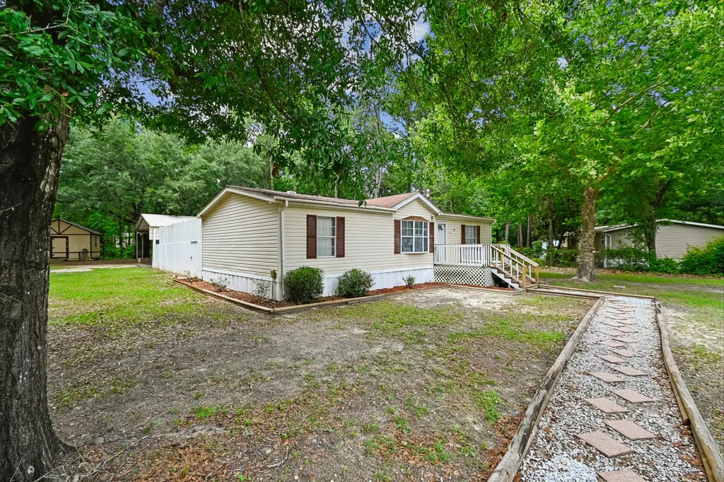 24 Oak Pl