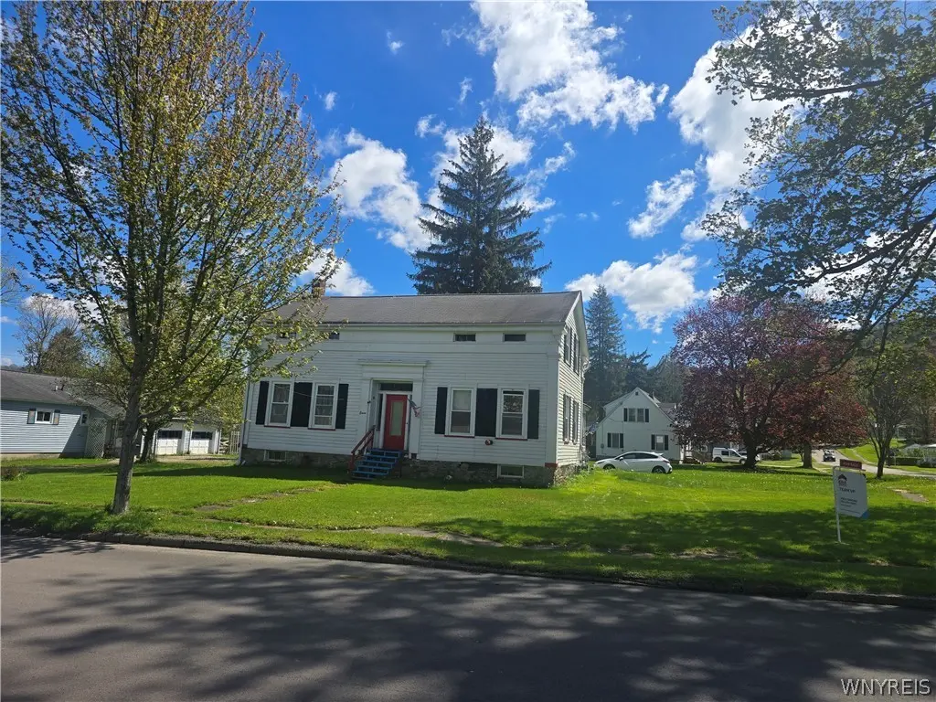 11 Grace St