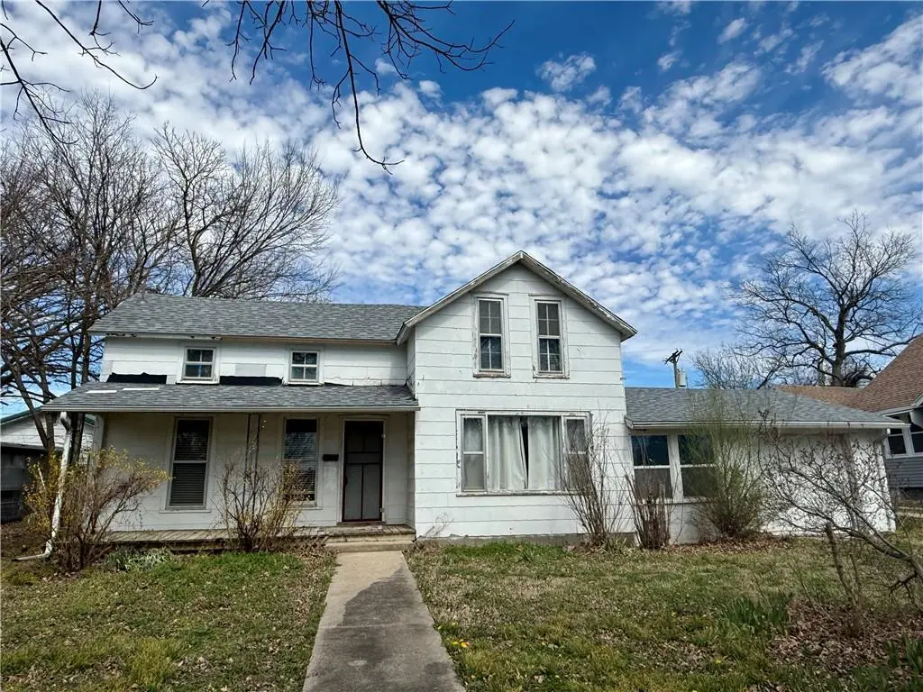 318 Miami St