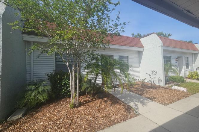 13813 Mission Oaks Blvd