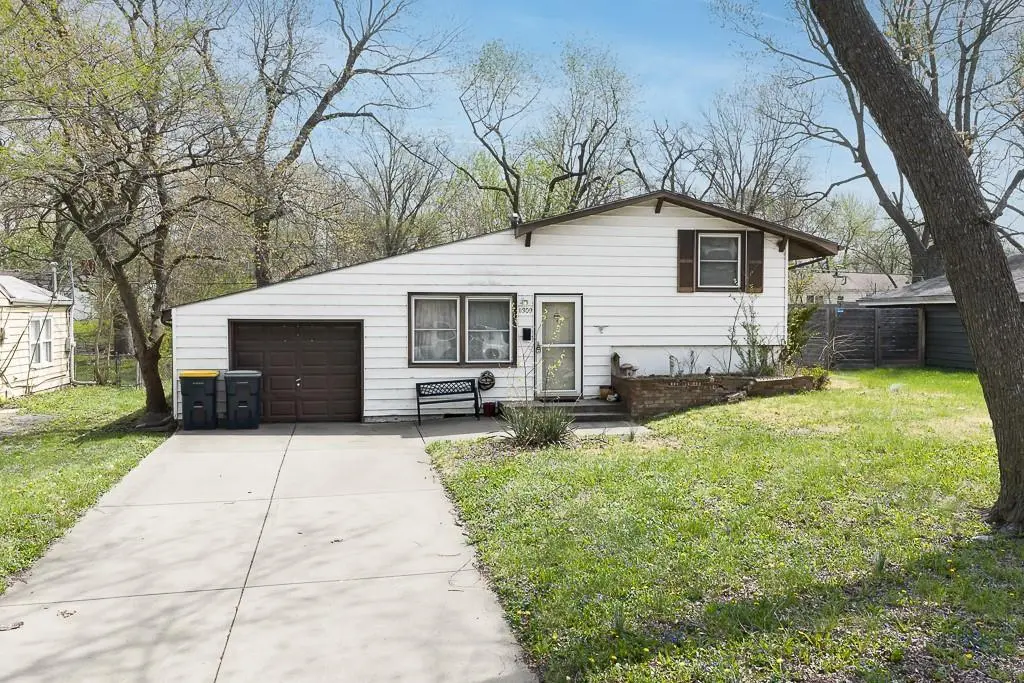 11309 Marsh Ave