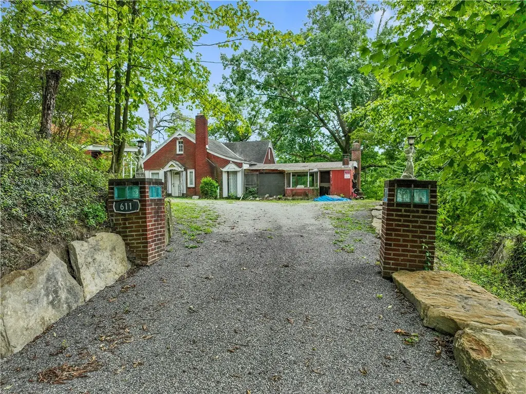 611 Payne Hill Rd